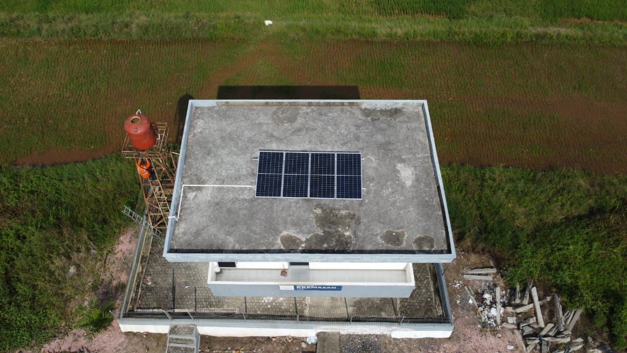 Pemasangan Panel Surya (Soalar Panel) di Palembang