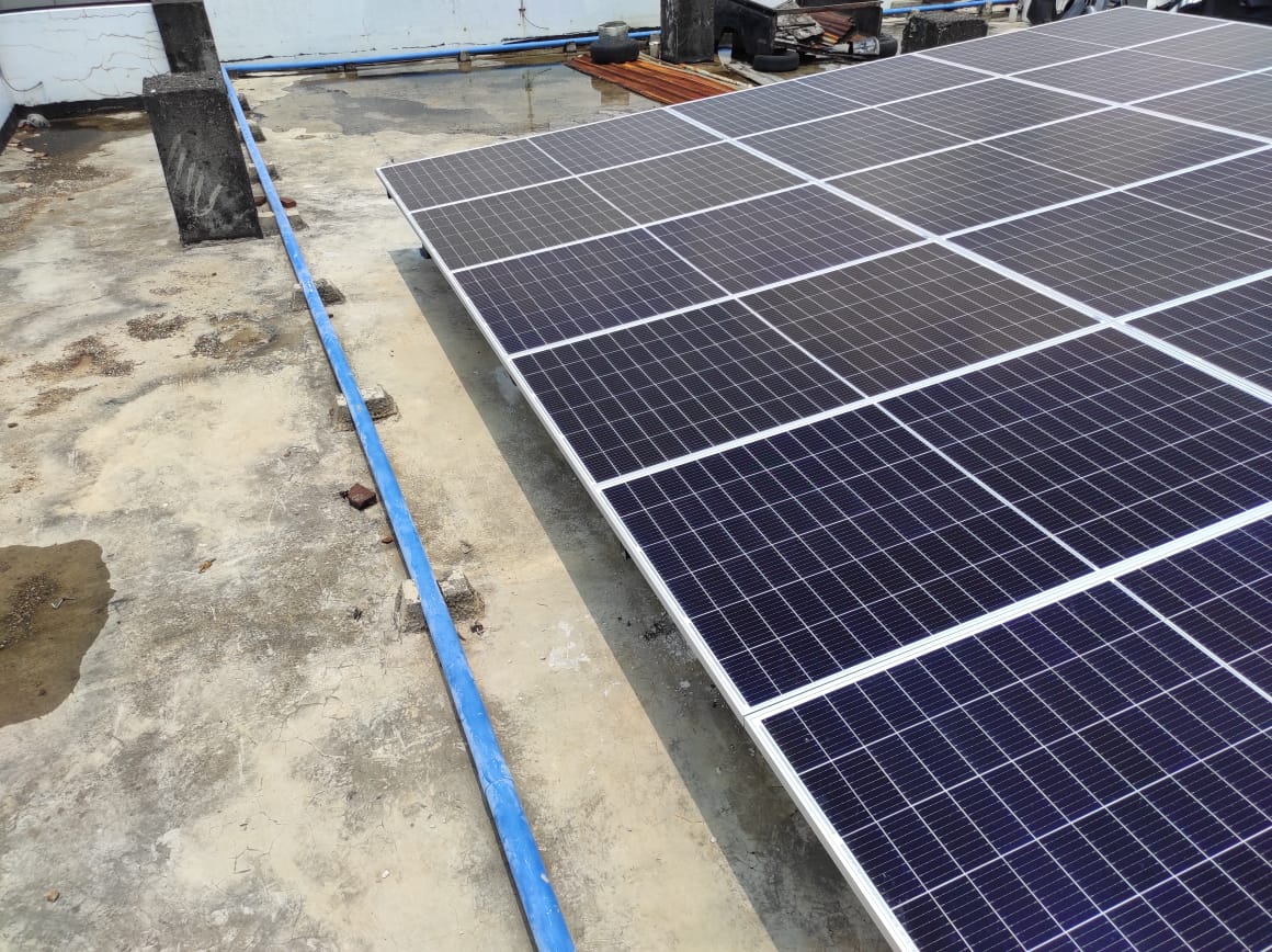 Pemasangan Panel Surya ( Solar Panel) di Pramuka, Jakarta Timur