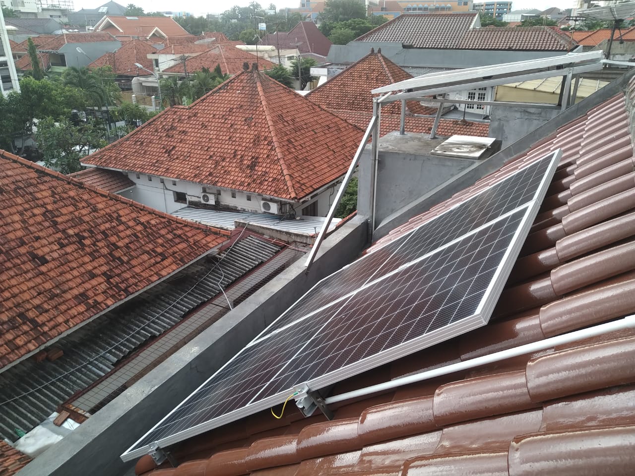 Pemasangan Panel Surya di surabaya, jawa timur