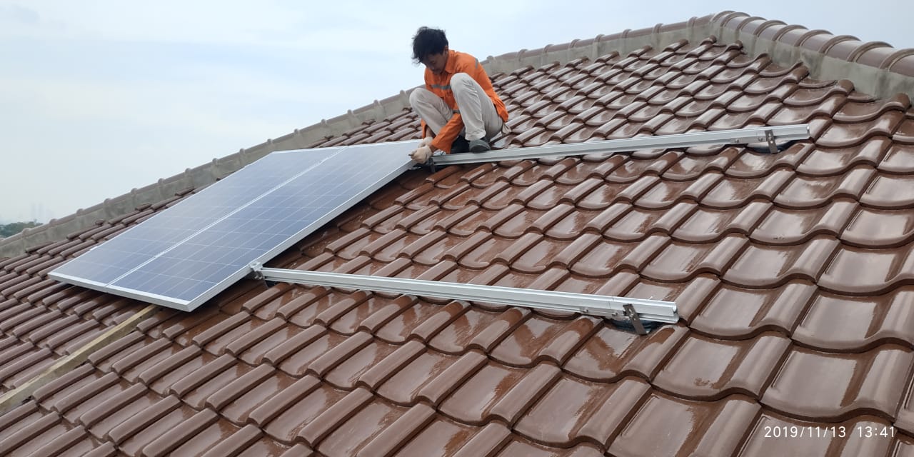 Pemasangan Panel Surya (Soalr Panel) Di Kembangan, Jakarta Barat